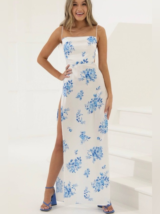 Lucy in the Sky Dresses & Skirts - Lucy In The Sky White Blue Floral Satin Maxi Tank Dress Side Slits Women’s Small